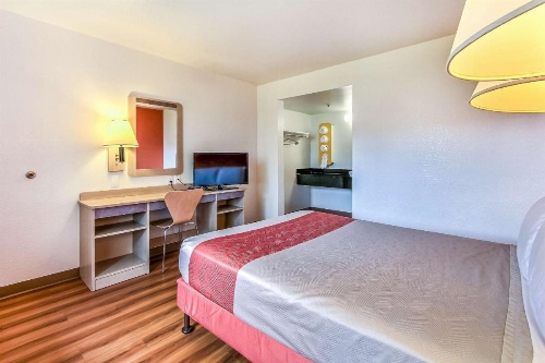 Motel 6-Salinas, CA - North Monterey Area image 10