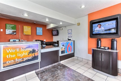 Motel 6-Salinas, CA - North Monterey Area image 30
