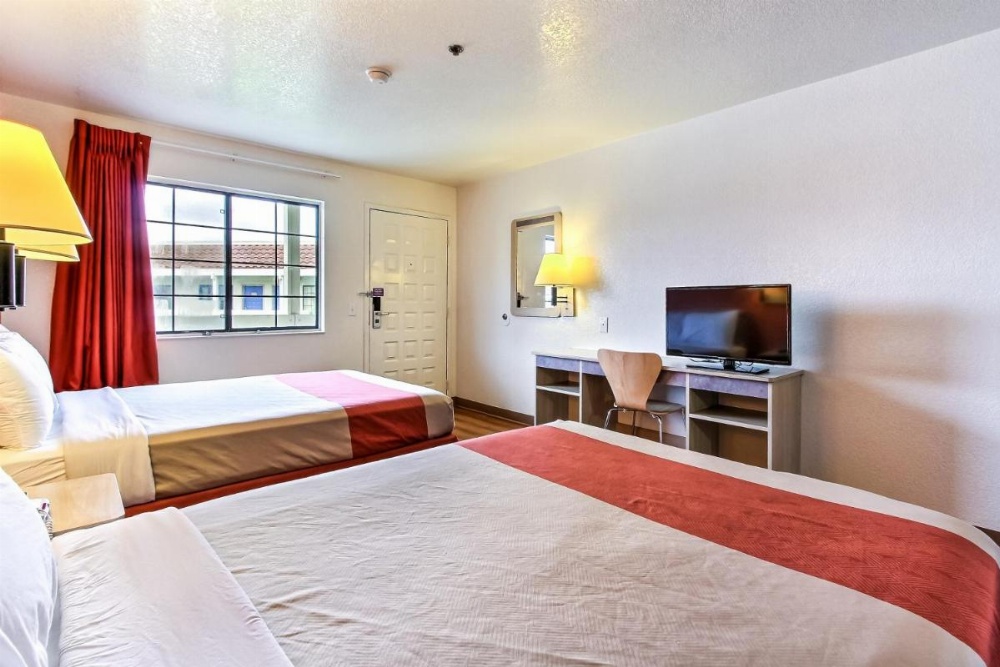 Motel 6-Salinas, CA - North Monterey Area Image 39